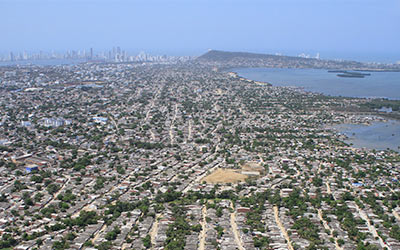 Cartagena: de las murallas coloniales a las modernas torres de arena
