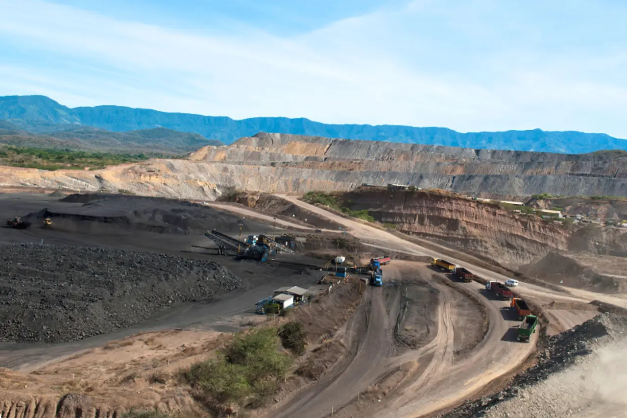 Agua sucia y aire contaminado: así viven los vecinos de la mina de El Cerrejón